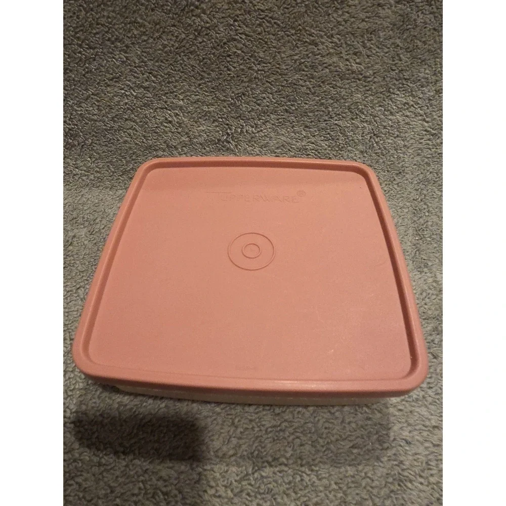 Vintage‎ Lot Of 3 Tupperware Containers 312-60, 670-1, 1458-6